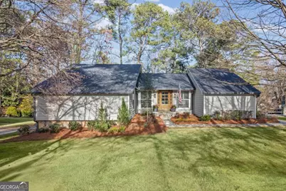 1611 Canton Hills Circle, Marietta, GA 30062 - Photo 2