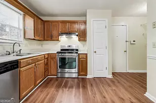 7134 Hazelwood Dr, Jonesboro, GA 30236 - Photo 10