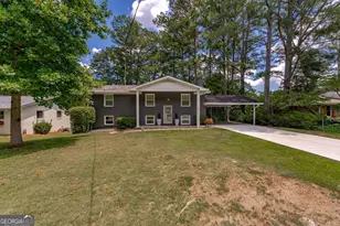 677 Hillandale Circle SW, Marietta, GA 30064 - Photo 2
