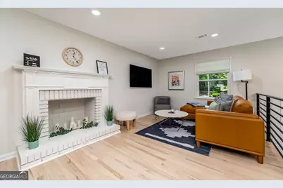 677 Hillandale Circle SW, Marietta, GA 30064 - Photo 4