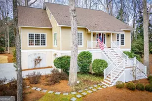 211 Habersham Pl, Carrollton, GA 30117 - Photo 4