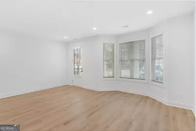 1207 E 34th Street, Savannah, GA 31404 - Photo 8