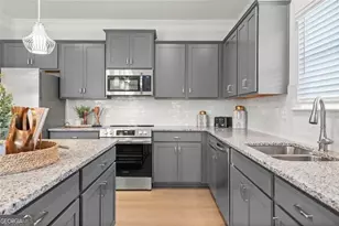 105 Roy Dr, Calhoun, GA 30701 - Photo 14