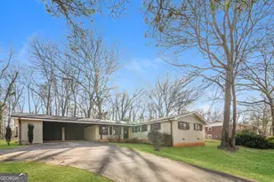 4139 Wells Cir, Douglasville, GA 30135 - Photo 2