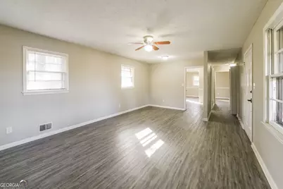 4139 Wells Circle, Douglasville, GA 30135 - Photo 4