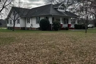 1006 Ridge Rd, Hartwell, GA 30643 - Photo 2