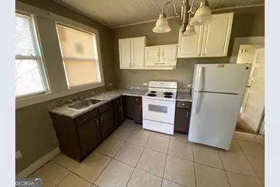 209 W Tinsley Street, Griffin, GA 30223 - Photo 8