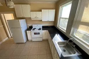 209 W Tinsley St, Griffin, GA 30223 - Photo 6