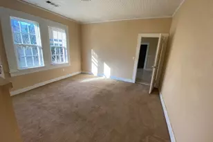 209 W Tinsley St, Griffin, GA 30223 - Photo 10