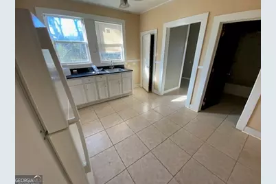 209 W Tinsley Street, Griffin, GA 30223 - Photo 4