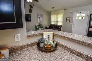 111 Needleleaf Ct, Barnesville, GA 30204 - Photo 34