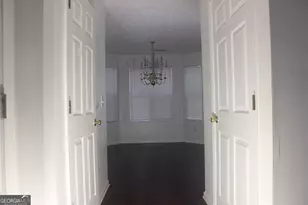 2296 Strathmoor Manor Dr, Lithonia, GA 30058 - Photo 4