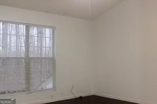 2296 Strathmoor Manor Dr, Lithonia, GA 30058 - Photo 10