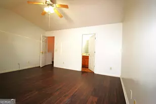 2296 Strathmoor Manor Dr, Lithonia, GA 30058 - Photo 12