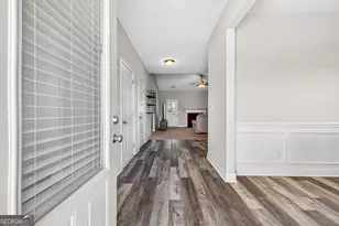 105 Garnet Ln, Griffin, GA 30224 - Photo 4