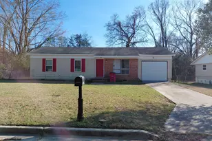 2844 Shamrock Ln, Macon, GA 31206 - Photo 1