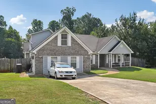 740 Pebble Blvd, Covington, GA 30016 - Photo 2