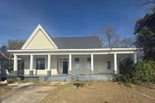 9 Academy, Hawkinsville, GA 31036 - Photo 1