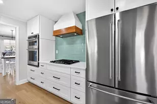 3306 Emory Dr, Marietta, GA 30062 - Photo 10