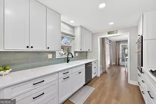 3306 Emory Dr, Marietta, GA 30062 - Photo 14