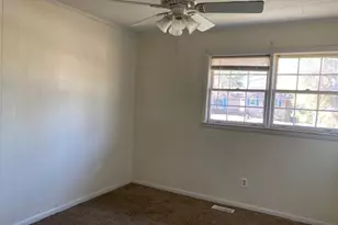 5534 Russell Ave, Eastman, GA 31023 - Photo 8