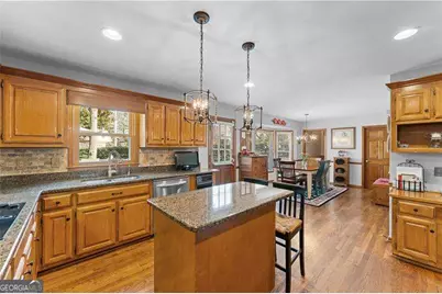 3989 Spalding Glen Drive, Peachtree Corners, GA 30360 - Photo 18