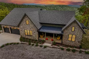 1095 Rabun Bluffs Dr, Lakemont, GA 30552 - Photo 2