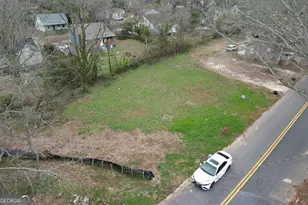 613 Moody St, Griffin, GA 30223 - Photo 1
