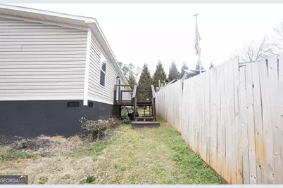 112 Fisherman Cove, Lavonia, GA 30553 - Photo 12