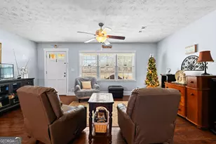 145 New Hope Cir, Fayetteville, GA 30214 - Photo 8