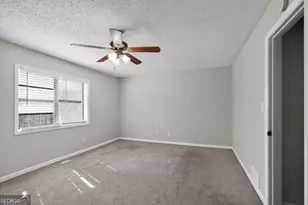 879 Lost Creek Cir, Stone Mountain, GA 30088 - Photo 28