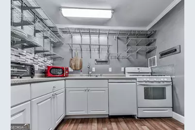 2425 Lawrenceville Highway, Decatur, GA 30033 - Photo 10