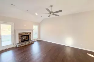 12 St Charles Pl, Grantville, GA 30220 - Photo 16