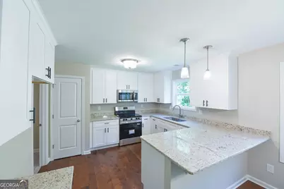 104 Fuller Court, Grantville, GA 30220 - Photo 2