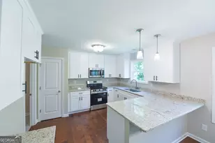 104 Fuller Ct, Grantville, GA 30220 - Photo 2