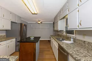 445 Merrydale Dr, Fayetteville, GA 30215 - Photo 20