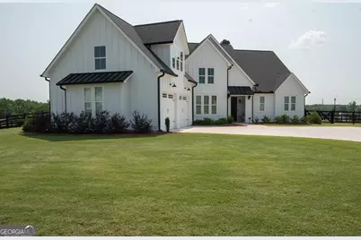 208 Township Drive, Senoia, GA 30276 - Photo 2