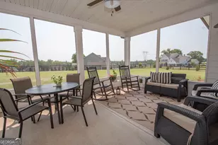 208 Township Dr, Senoia, GA 30276 - Photo 36