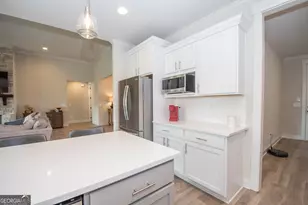 208 Township Dr, Senoia, GA 30276 - Photo 18