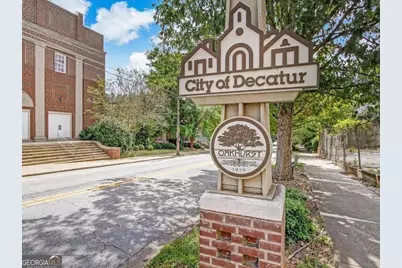 583 Emory Oaks Way, Decatur, GA 30033 - Photo 2