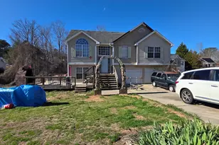 121 Bombay Ln, Grantville, GA 30220 - Photo 8