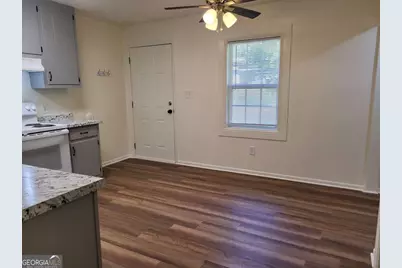 47 W New Street #APT A, Winder, GA 30680 - Photo 10