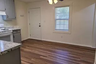 47 W New St, Winder, GA 30680 - Photo 10