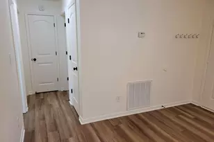 47 W New St, Winder, GA 30680 - Photo 14