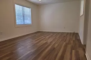 47 W New St, Winder, GA 30680 - Photo 8