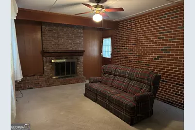 801 Cloverhurst Drive, Washington, GA 30673 - Photo 6