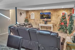 6460 Boca Grande Blvd, Forest Park, GA 30297 - Photo 10