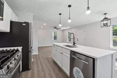 823 Humphries Street SW, Atlanta, GA 30310 - Photo 6