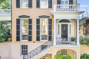 211 E Charlton St, Savannah, GA 31401 - Photo 2