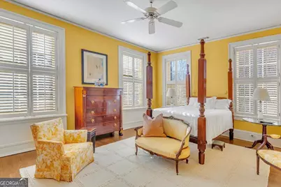 211 E Charlton Street, Savannah, GA 31401 - Photo 24
